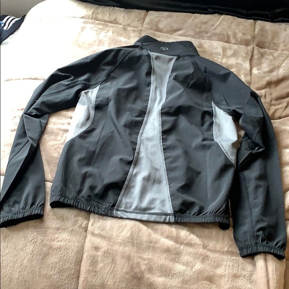 Lightweight jacket - Picture 5 of 6